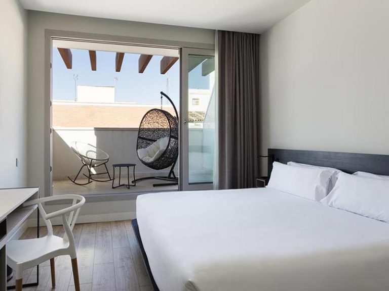 آشنایی با هتل های ارزان قیمت اسپانیا
